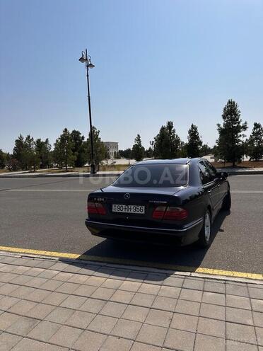 Mercedes E 200 2000, 350,000 km - 2.0 l - Ağdaş
