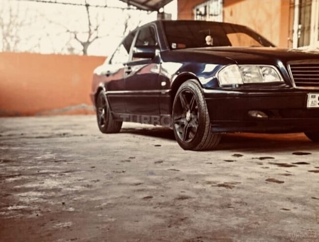 Mercedes C 240 1997, 277,500 km - 2.4 l - İmişli