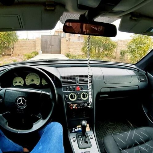 Mercedes C 240 1997, 277,500 km - 2.4 l - İmişli