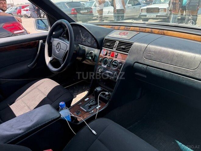Mercedes C 200 1998, 333,000 km - 2.0 l - Bakı