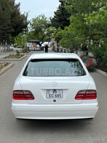 Mercedes E 240 2001, 253,000 km - 2.6 л - Bakı