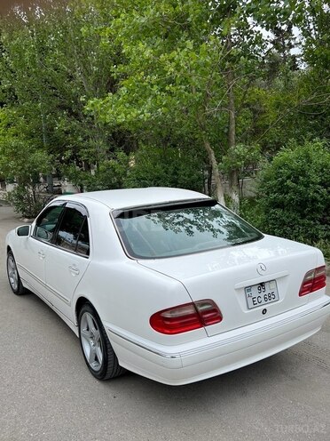 Mercedes E 240 2001, 253,000 km - 2.6 л - Bakı