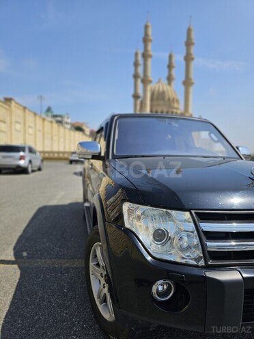 Mitsubishi Pajero 2008, 310,000 km - 3.0 l - Bakı