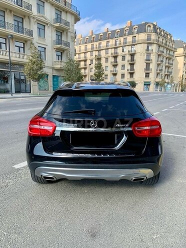Mercedes GLA 250 4MATIC 2015, 109,409 km - 2.0 л - Bakı
