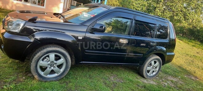 Nissan X-Trail 2004, 425,000 km - 2.0 l - Astara