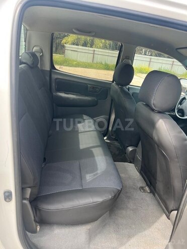 Toyota Hilux 2011, 274,000 km - 2.7 l - Bakı