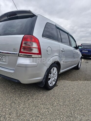 Opel Zafira 2008, 293,000 km - 1.9 l - Bakı
