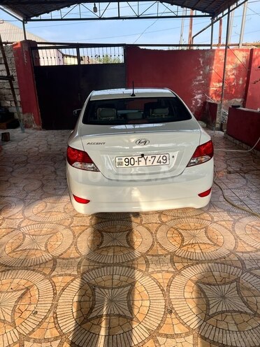 Hyundai Accent 2012, 230,000 km - 1.6 l - Bakı