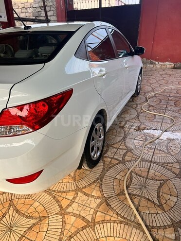 Hyundai Accent 2012, 230,000 km - 1.6 l - Bakı