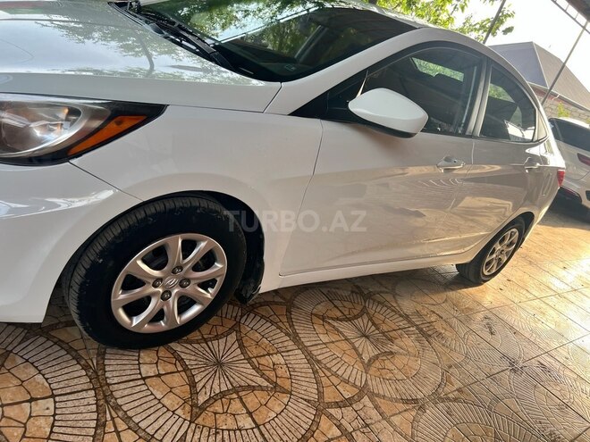 Hyundai Accent 2012, 230,000 km - 1.6 l - Bakı