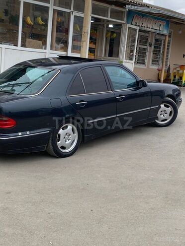 Mercedes E 240 1999, 302,313 km - 2.4 l - Bakı