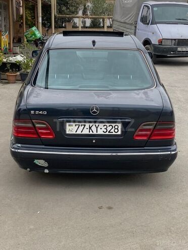 Mercedes E 240 1999, 302,313 km - 2.4 l - Bakı