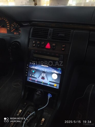 Mercedes E 240 1999, 302,313 km - 2.4 l - Bakı