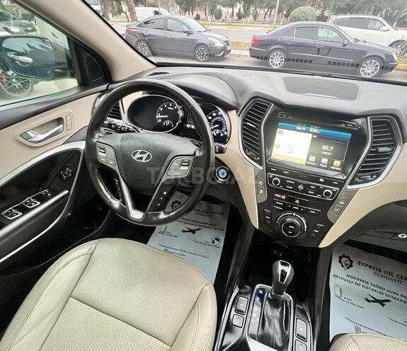 Hyundai Santa Fe-14