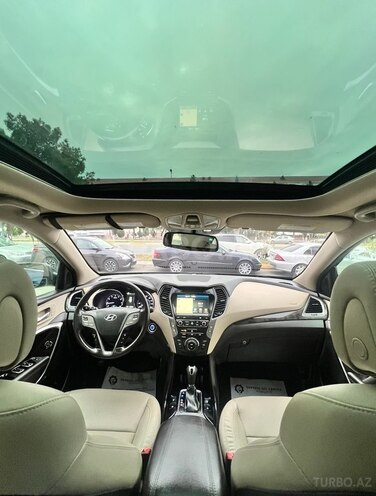Hyundai Santa Fe-15