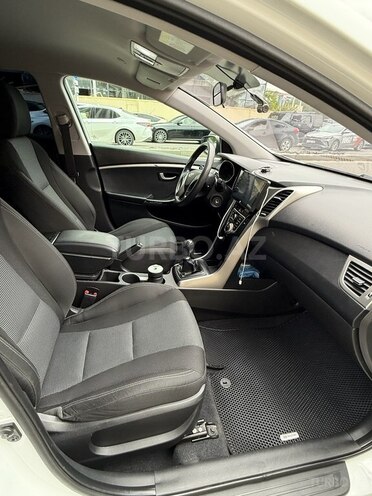Hyundai i30 2016, 213,500 km - 1.6 л - Bakı