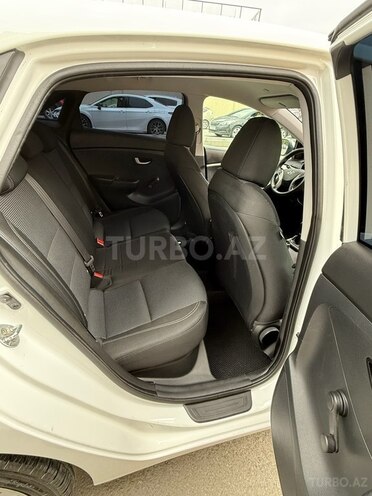 Hyundai i30 2016, 213,500 km - 1.6 л - Bakı