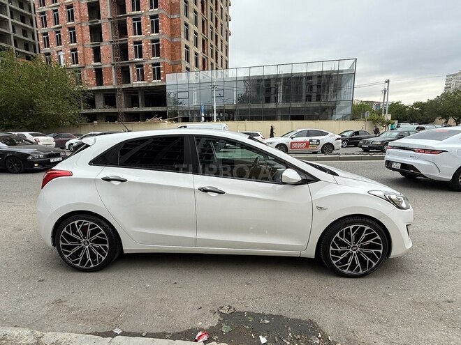 Hyundai i30 2016, 213,500 km - 1.6 л - Bakı