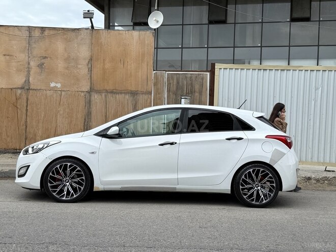 Hyundai i30 2016, 213,500 km - 1.6 л - Bakı