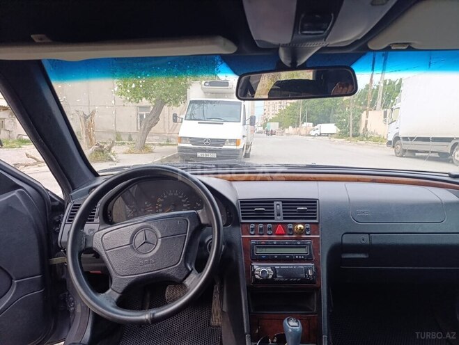 Mercedes C 220 d 1997, 250,000 km - 2.2 l - Bakı