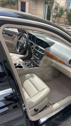 Mercedes C 250-8