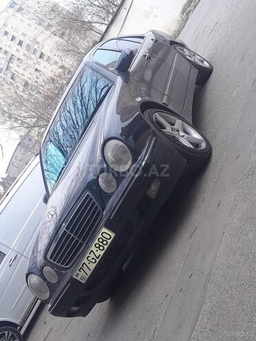 Mercedes E 320 2000, 289,000 km - 3.2 l - Bakı