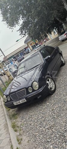 Mercedes E 320 2001, 650,000 km - 3.2 л - İmişli