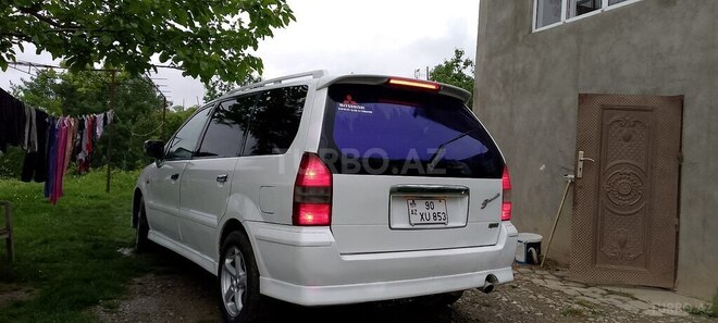 Mitsubishi Chariot 2000, 347,556 km - 2.4 l - Quba