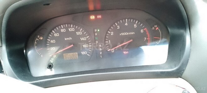 Mitsubishi Chariot 2000, 347,556 km - 2.4 l - Quba