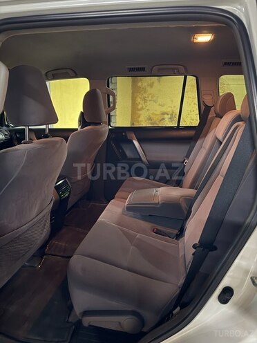 Toyota Land Cruiser Prado 2013, 220,000 km - 2.7 л - Bakı