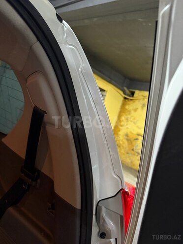 Toyota Land Cruiser Prado 2013, 220,000 km - 2.7 л - Bakı