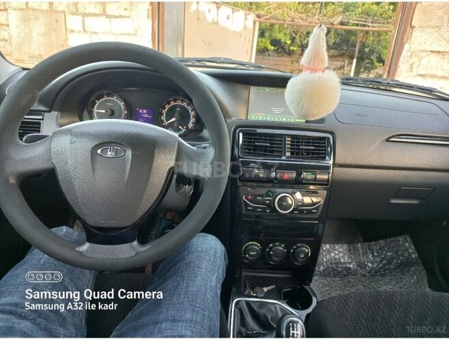 LADA (VAZ) Priora 2014, 235,000 km - 1.6 l - Salyan