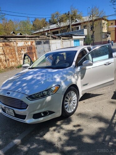 Ford Fusion (North America) 2013, 275,000 km - 2.0 l - Bakı