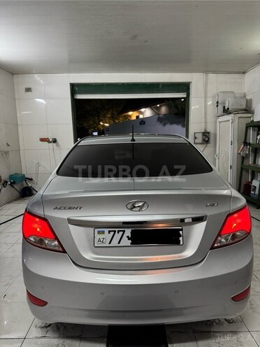Hyundai Accent 2015, 232,000 km - 1.6 l - Bakı