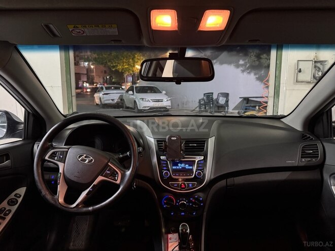 Hyundai Accent 2015, 232,000 km - 1.6 l - Bakı