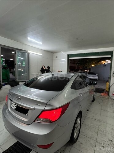 Hyundai Accent 2015, 232,000 km - 1.6 l - Bakı
