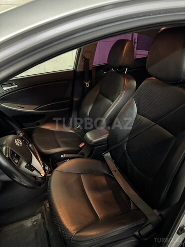 Hyundai Accent 2015, 232,000 km - 1.6 l - Bakı
