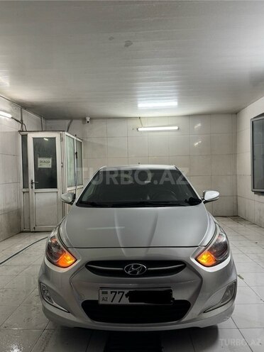 Hyundai Accent 2015, 232,000 km - 1.6 l - Bakı
