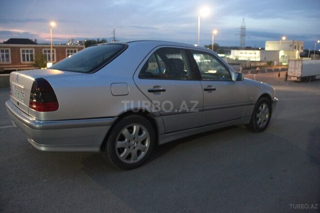 Mercedes C 240 1999, 390,655 km - 2.4 l - Bakı