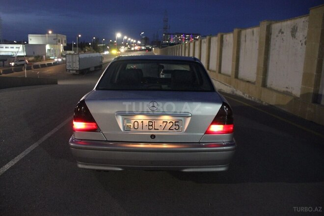 Mercedes C 240 1999, 390,655 km - 2.4 l - Bakı