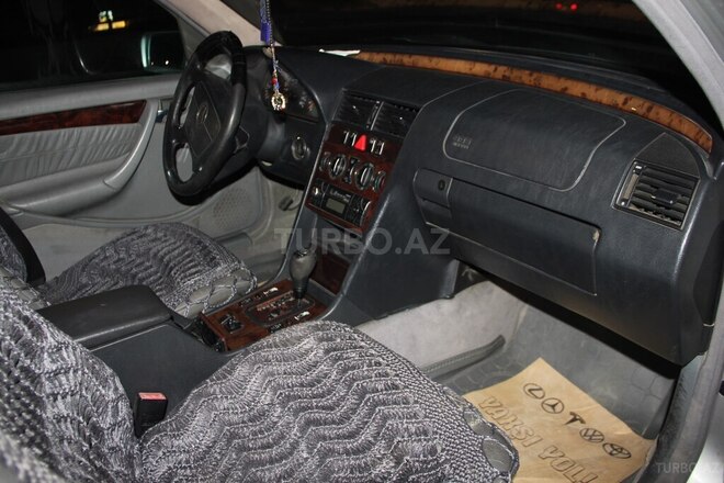 Mercedes C 240 1999, 390,655 km - 2.4 l - Bakı