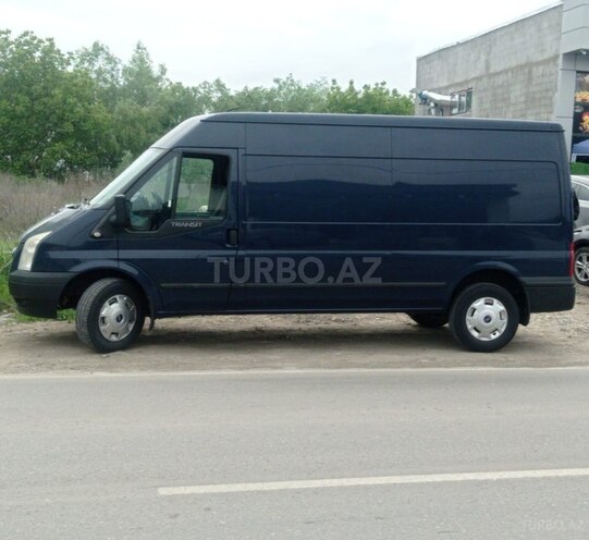 Ford Transit-4