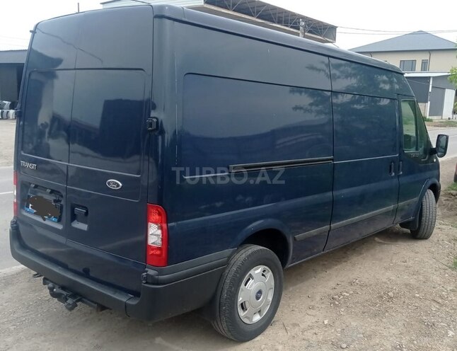 Ford Transit-6