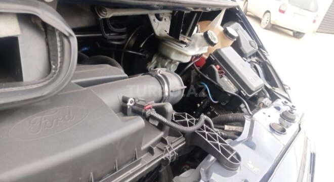 Ford Transit-11