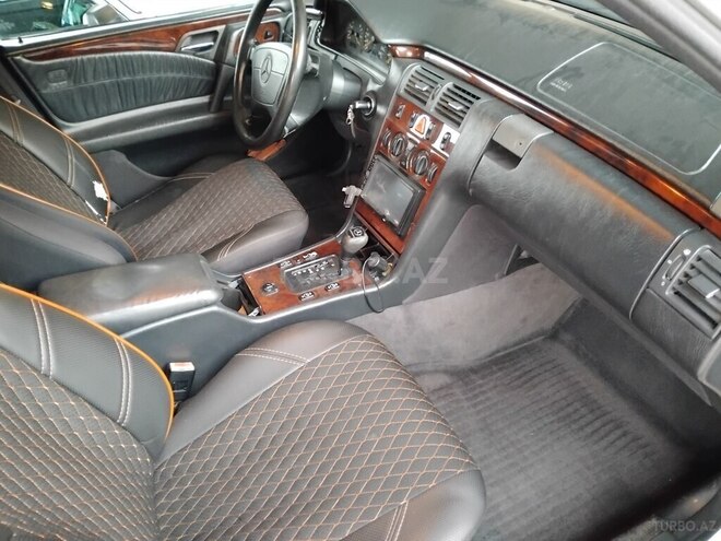 Mercedes E 200 1996, 304,000 km - 2.0 л - Gəncə