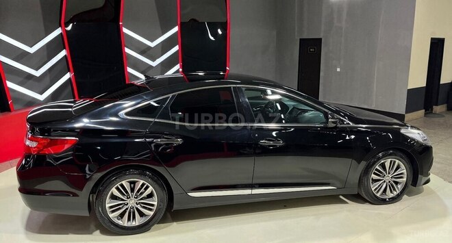 Hyundai Grandeur-7