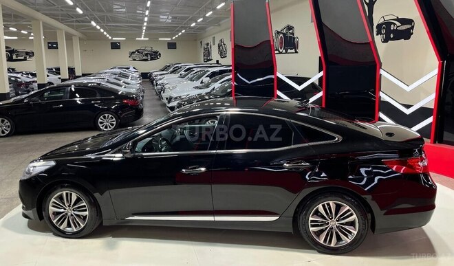 Hyundai Grandeur-8