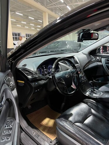 Hyundai Grandeur-12