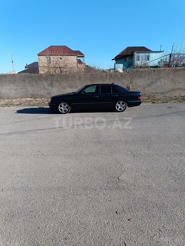 Mercedes E 220 d 1999, 522,000 km - 2.2 л - Sumqayıt