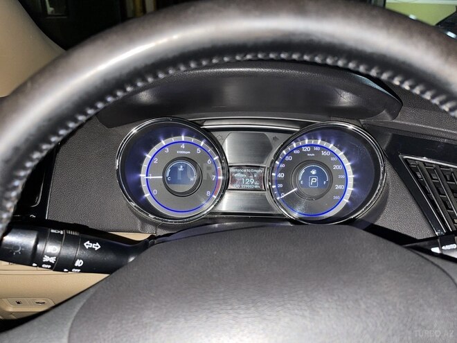 Hyundai Sonata 2010, 229,000 km - 2.4 л - Naftalan